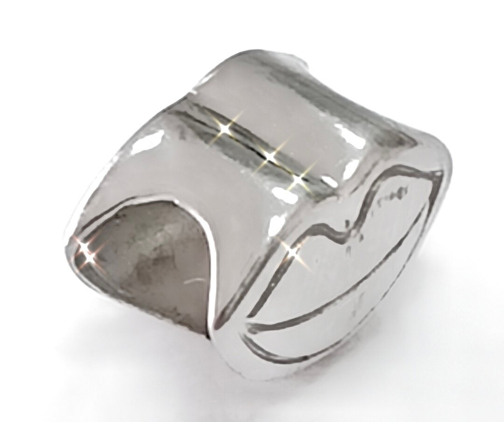 Ювелирная подвеска из серебра