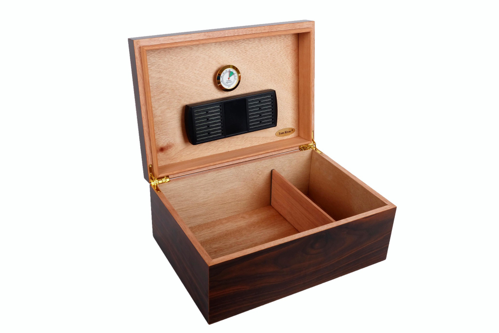 Хьюмидор Tom River на 50 сигар, Орех 562-055
