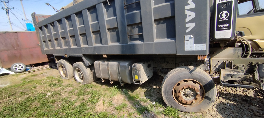 Shacman (Shaanxi) SX* 8x4 Самосвал SX33186T366 (Дизельный, 11,6 л, 369 л.с., МТ)