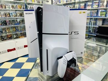 Игровая приставка Sony Playstation 5 Slim 1TB (PS5) Б/У SN: S01E4460161B11006135