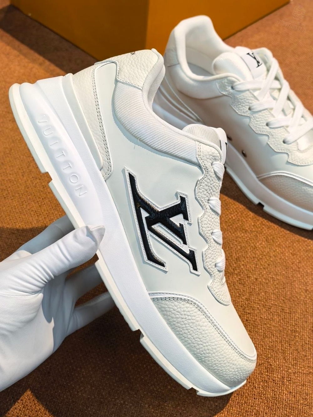 Кроссовки Louis Vuitton Classic