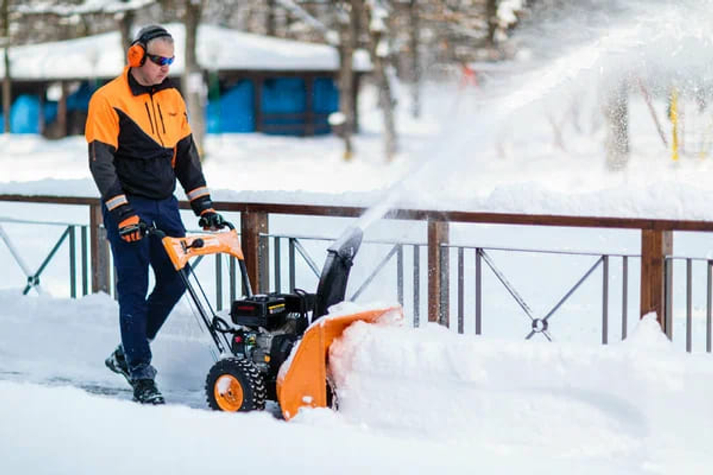Снегоуборщик VILLAGER VST 50