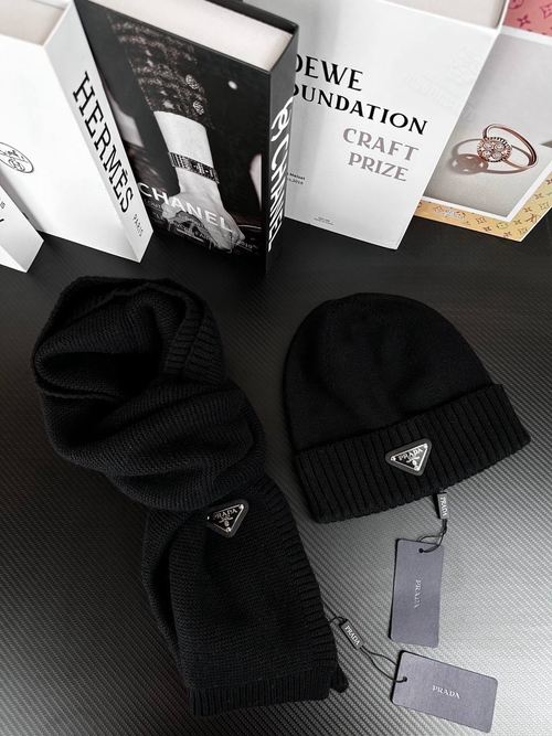 Комплект Prada