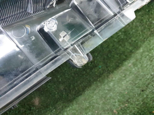 Фара правая Toyota Land Cruiser Prado 150 (2017-н.в.) LED