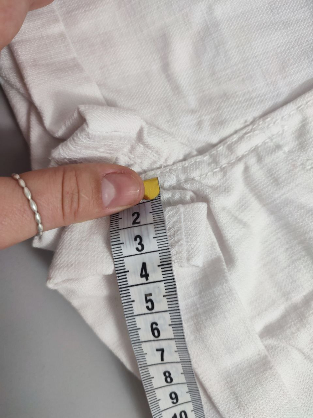 Шорты H&M белые на 8-9 лет