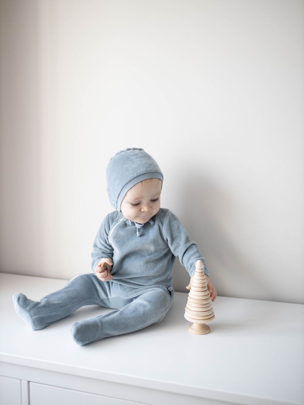 Велюровый комбинезон Mjölk Baby Blue