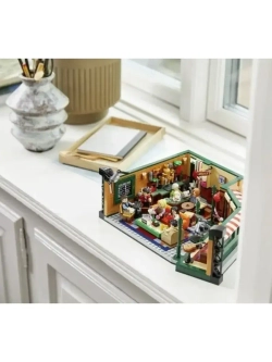 Конструктор Центральный парк кафе Друзей 1228 деталей 12107