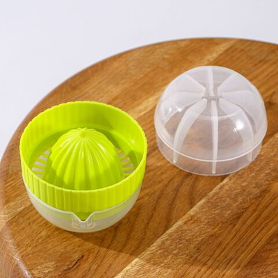 Ручная соковыжималка для цитрусовых с лотком и крышкой