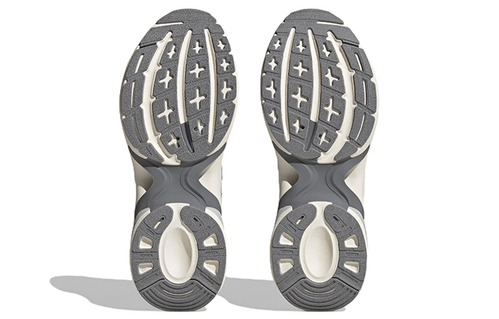 Кроссовки Adidas Maxxcetus