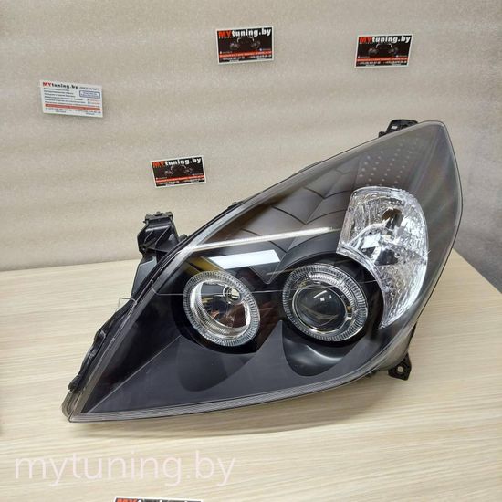 Передние фары Opel Vectra C angel eyes black