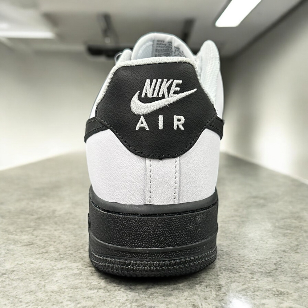 Nike Air Force 1 Low • White Black