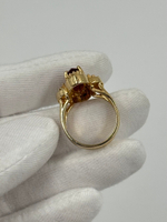 Кольцо с красным кристаллом