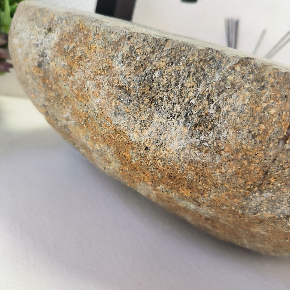 Раковина из речного камня RS-63880 (55*43*16) 0123