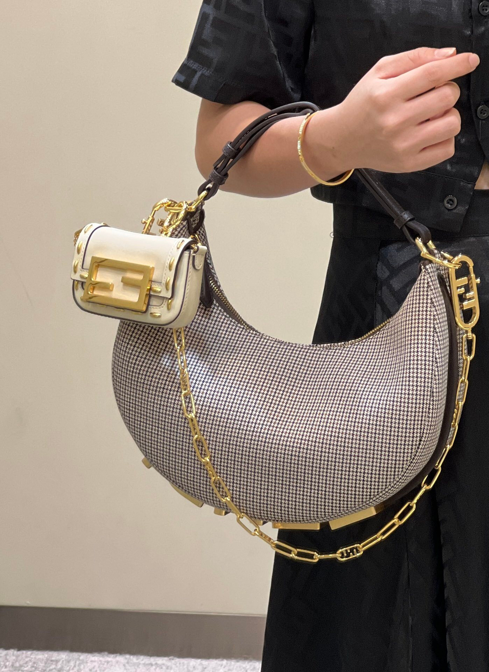 Fendi Fendigraphy Small 29 cm
