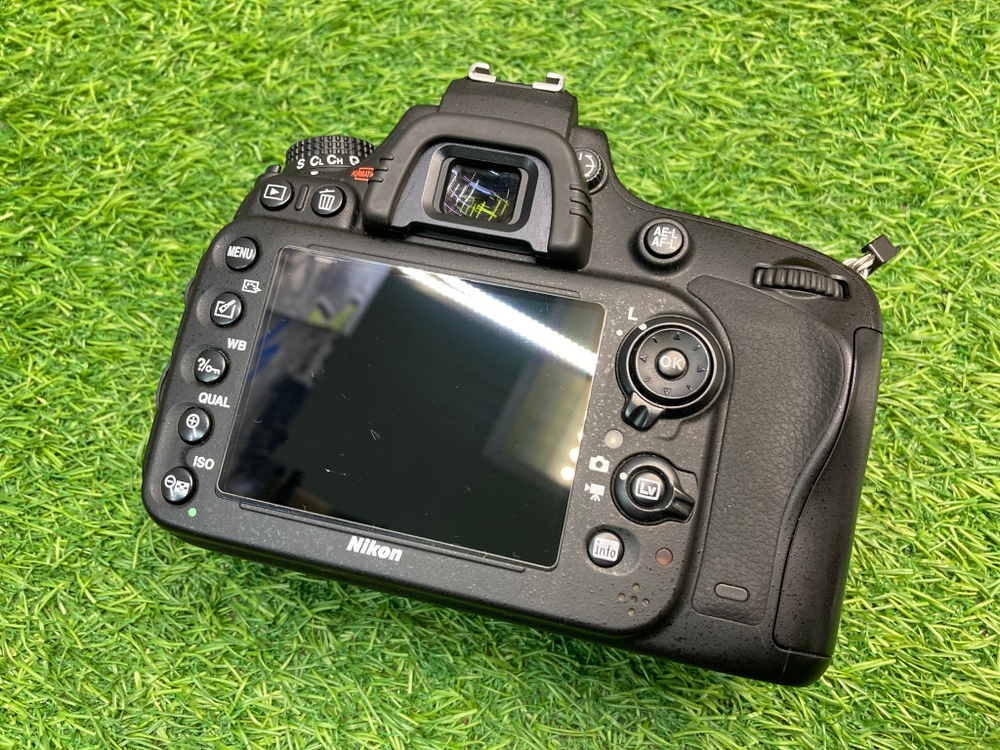 Nikon D610 14.000 кадров