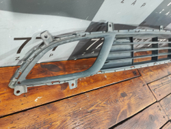 Решетка переднего бампера Kia Cerato 3 (YD) 16-20 Б/У Оригинал 86522A7800