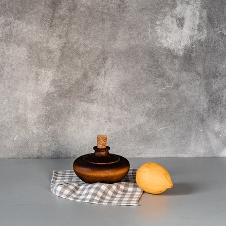 Деревянный сосуд (графин) для жидкости из сибирского кедра GR4