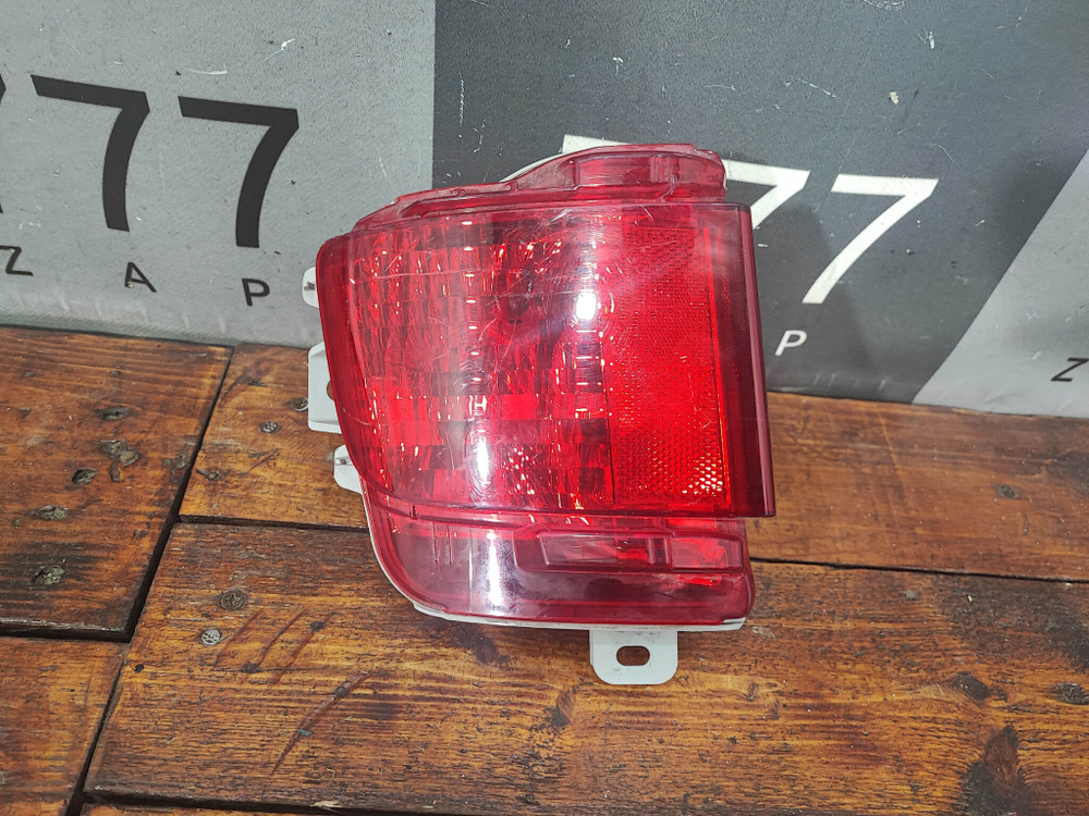 ПТФ задний левый Toyota Land Cruiser 200 15-21 Б/У Оригинал 8145660070