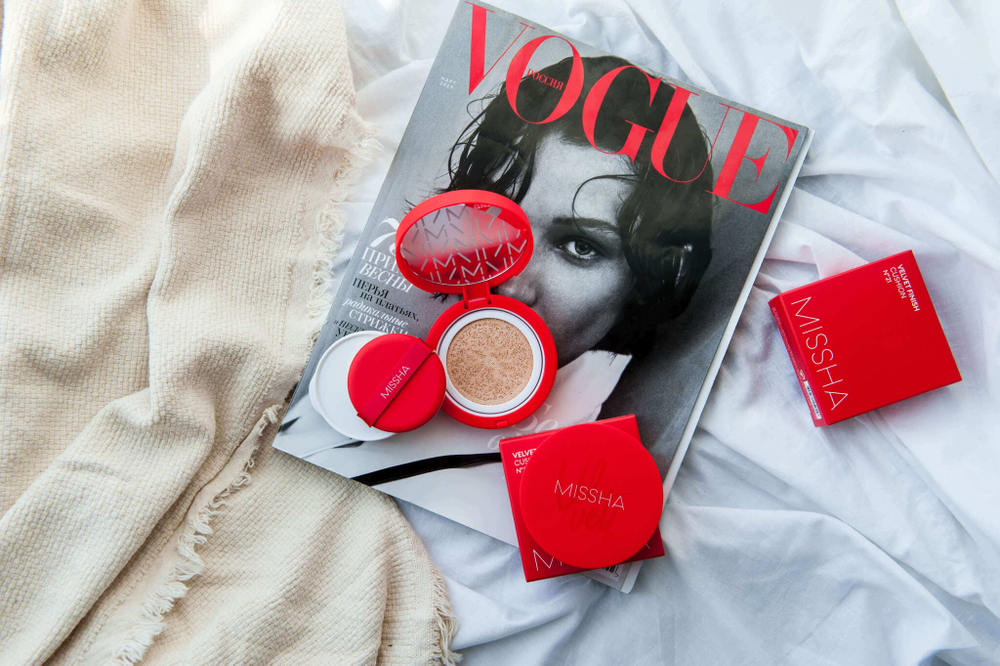 Тональный кушон с матовым финишем Missha Velvet Finish Cushion SPF50+ PA+++ № 23 натуральный бежевый