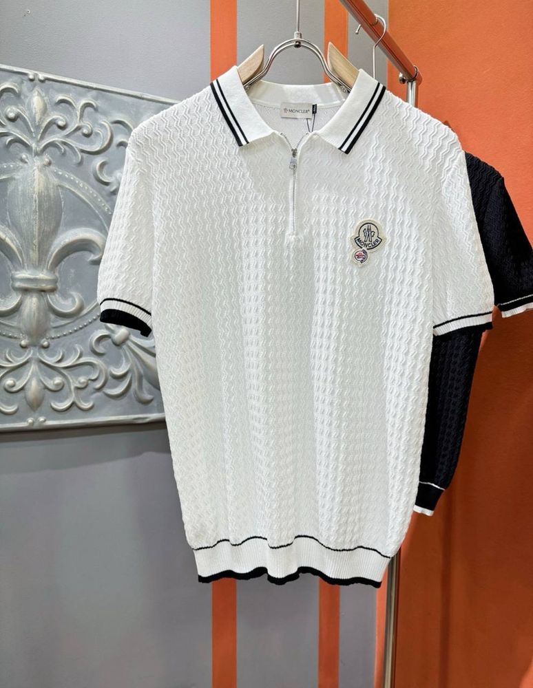 Пуховик Moncler