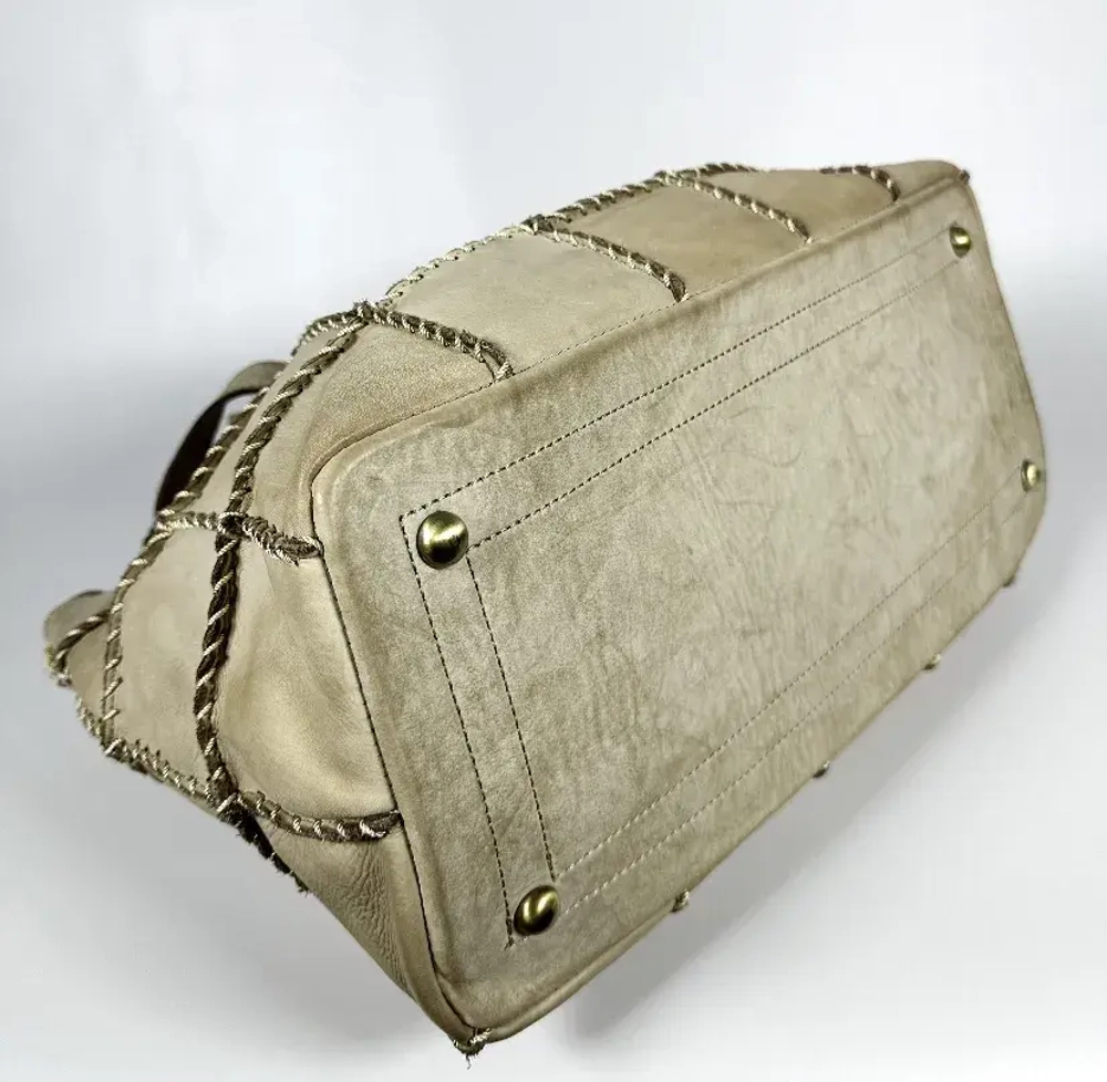 Женская сумка из натуральной винтажной кожи цвета ivory