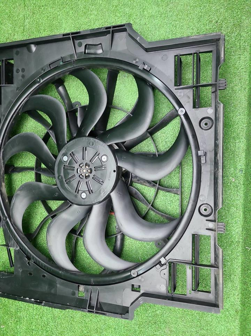 Диффузор с вентилятором BMW X7 G07 (2019-н.в.)