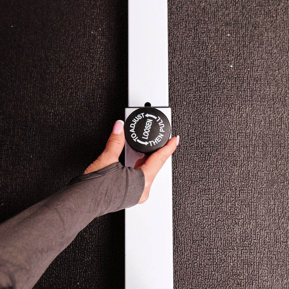 Велотренажер DFC B504RWO магнитный (белый корпус, оранжевая полоса)