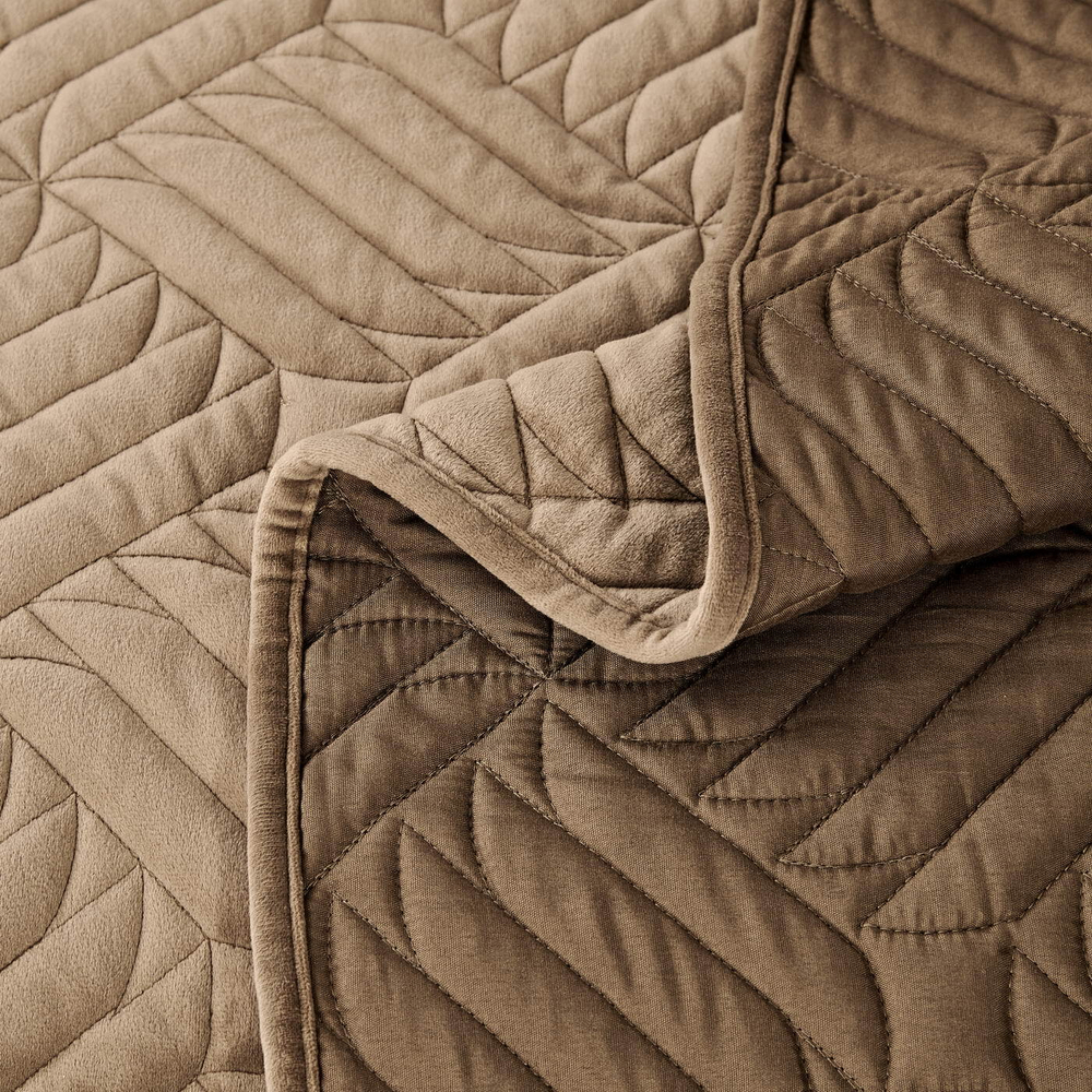 Покрывало 240x260 Sofi De MarkO Армандо песочное