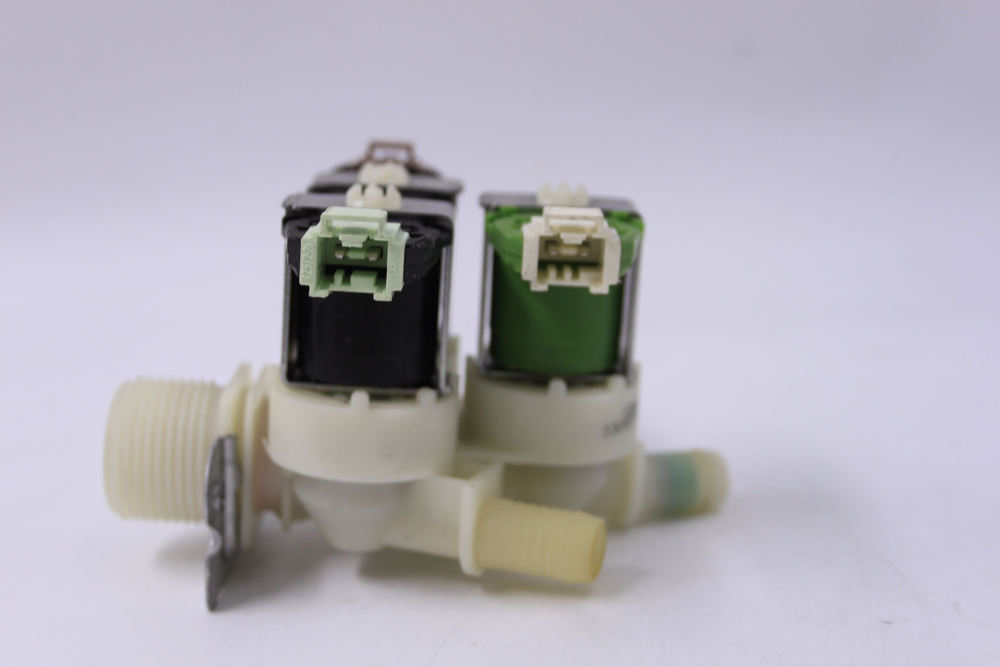 Электромагнитный заливной клапан стиральной машины Electolux 132548720