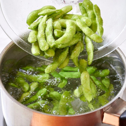 Зелёная Ультраскороспелая Овощная Соя - Эдамамэ