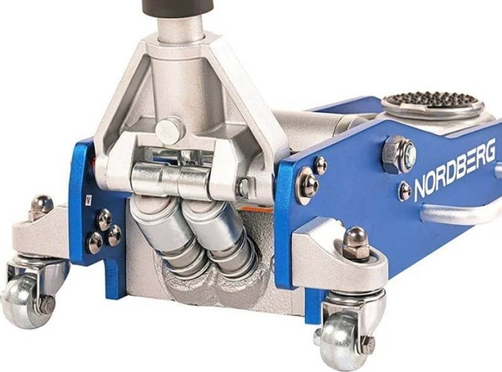 Домкрат подкатной NORDBERG N32030N алюминиевый, 3 т
