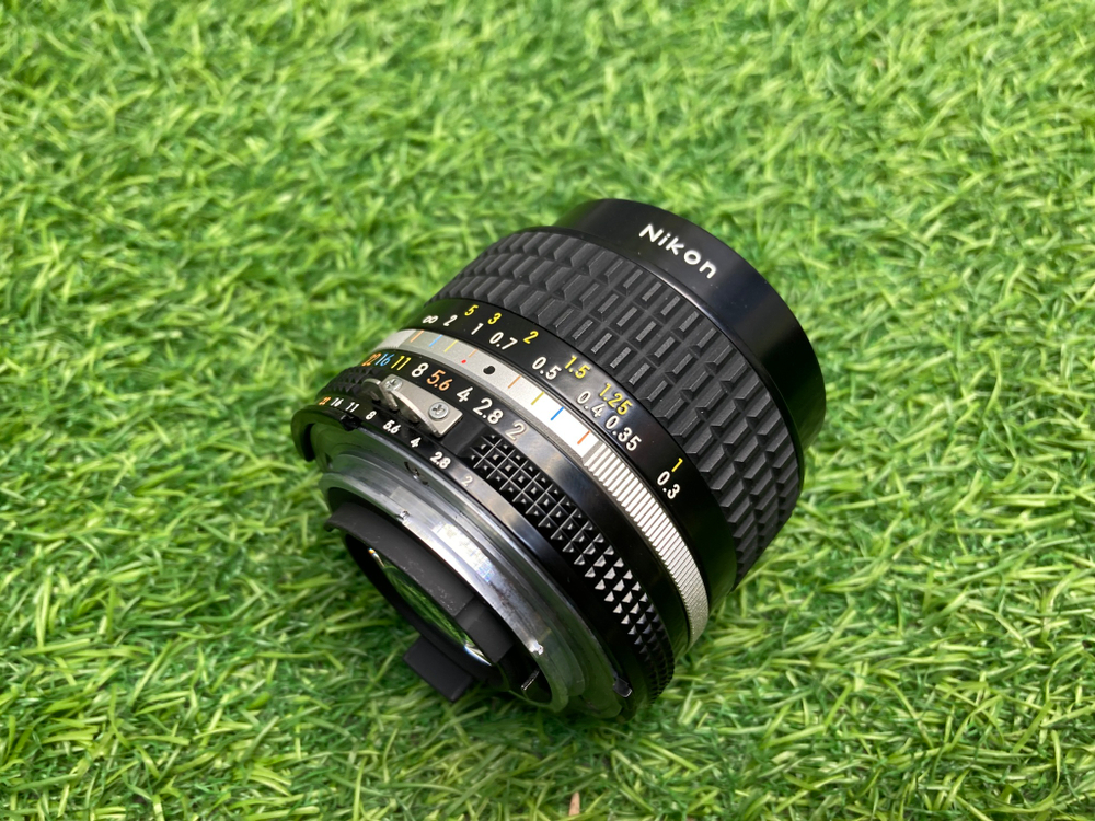 Nikon Nikkor 24mm F2