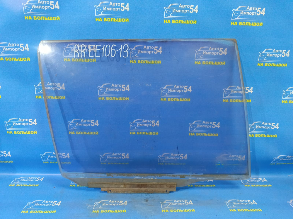 Стекло двери задней правой TOYOTA COROLLA 1993