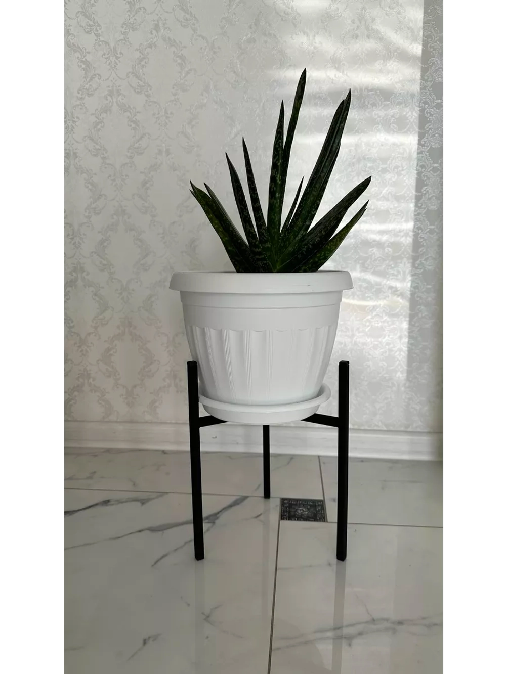 Подставка опора для растений в горшках