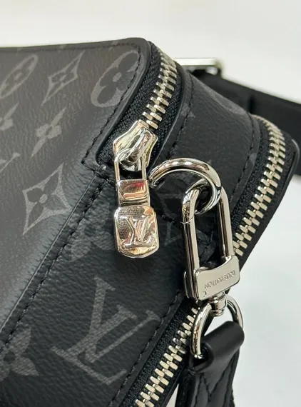 Бумажник Louis Vuitton Alpha Wearable Monogram Eclipse
