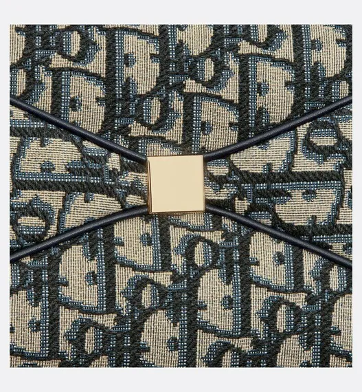Сумка Dior Key, модель среднего формата