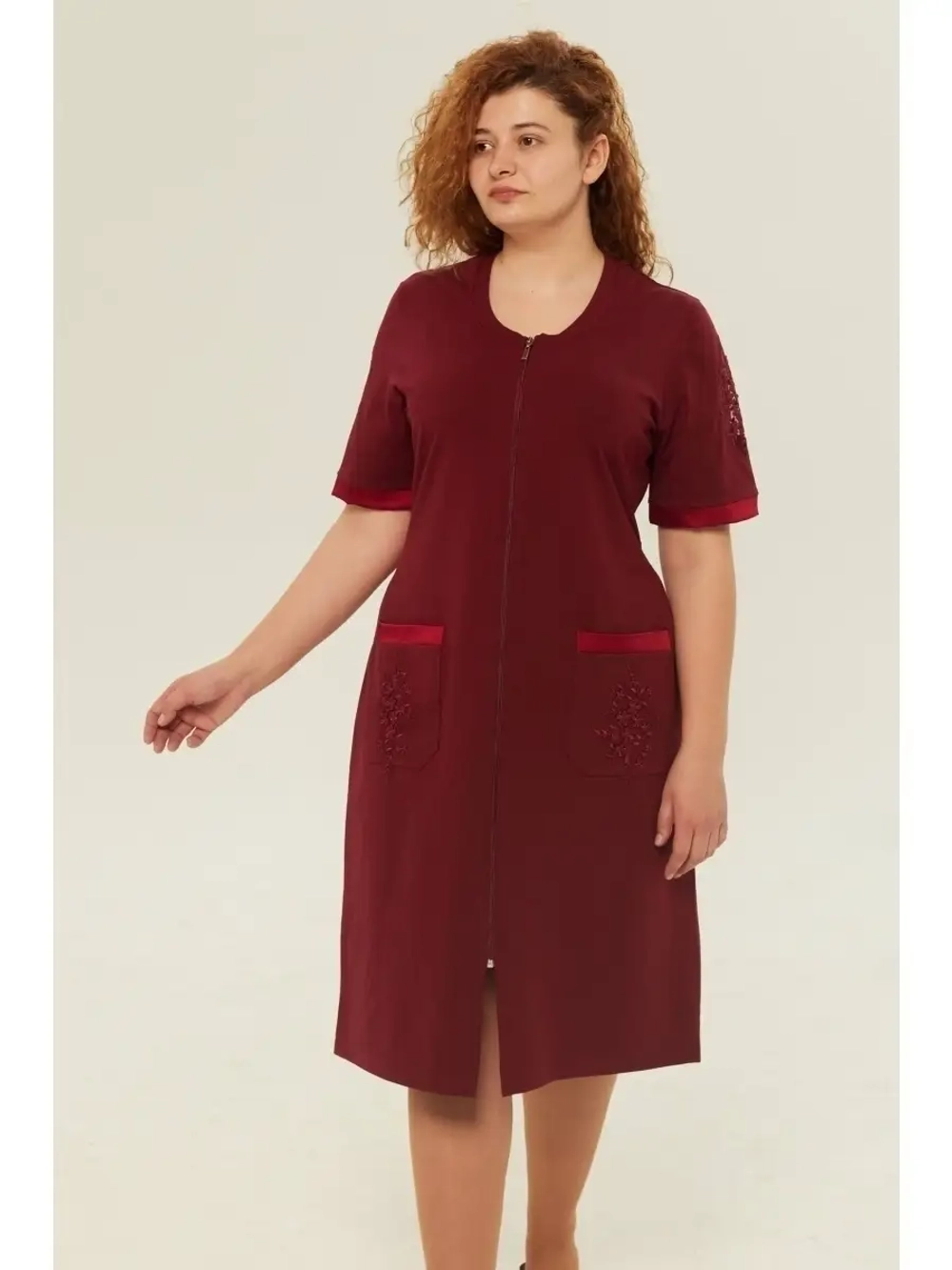 Халат трикотажный с гипюром домашний на молнии