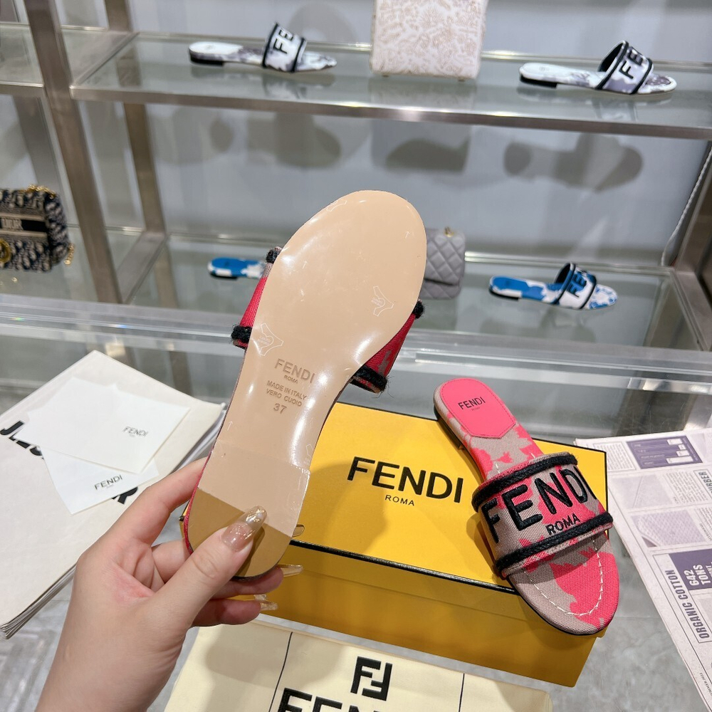 Fendi Signature Slides