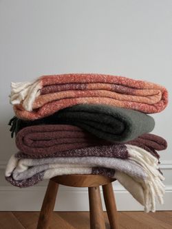 Плед мохеровый Over Horizon цвета марсала из коллекции Trendy Ruffles, 130х180 см