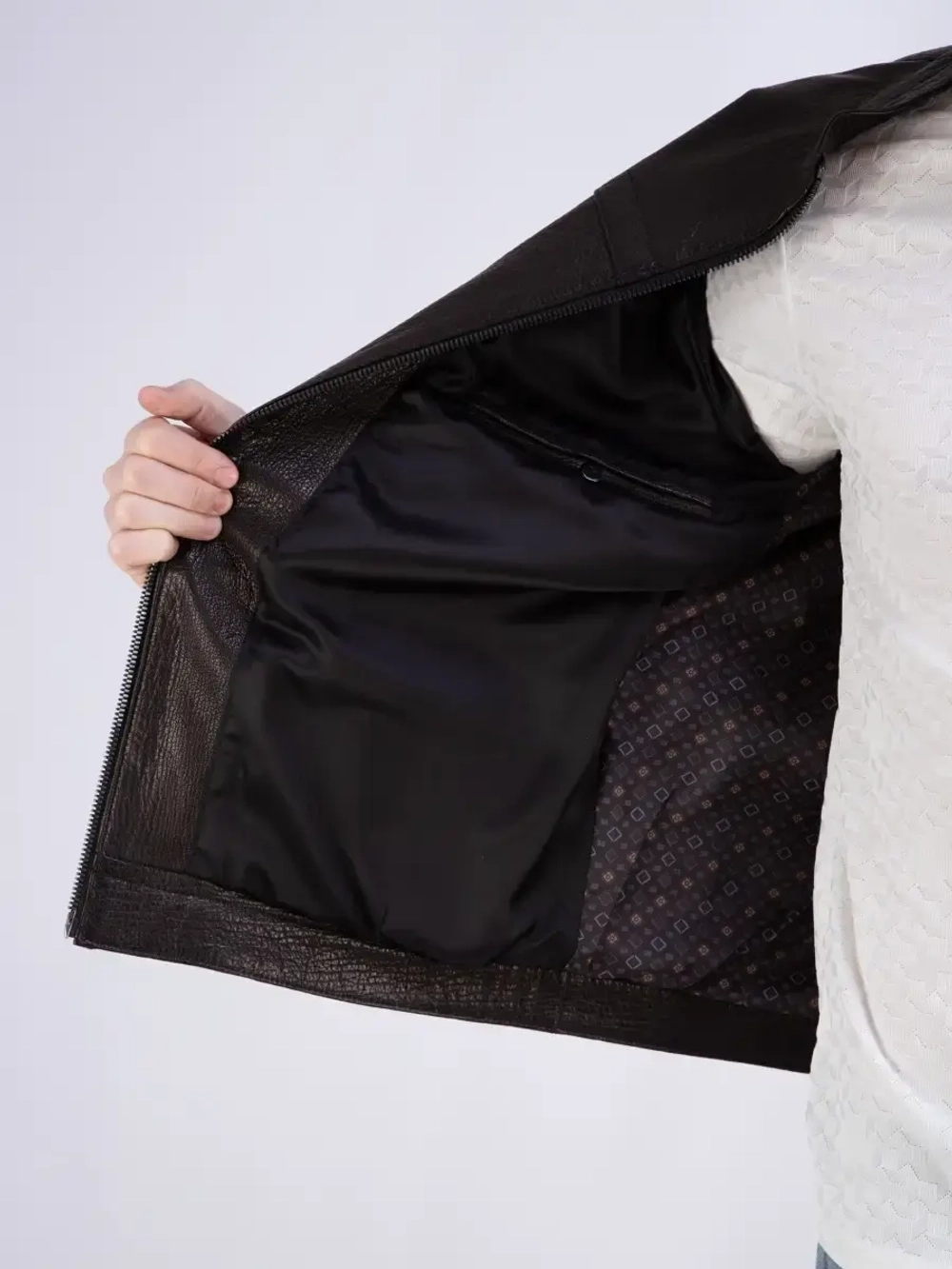 Куртка мужская  из натуральной кожи