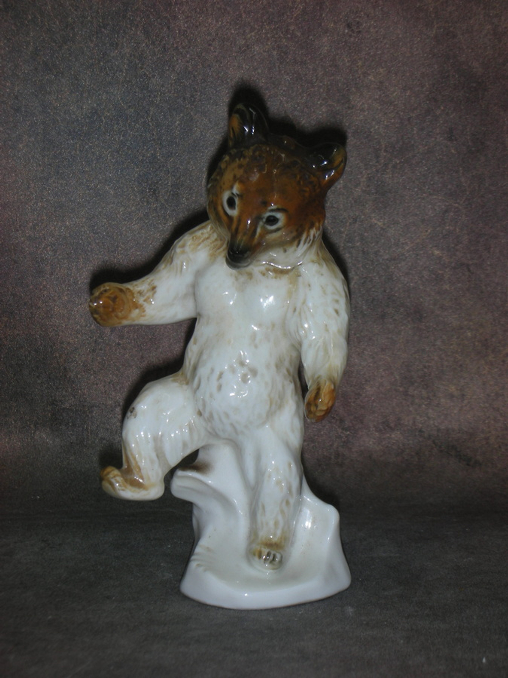 Статуэтка. Фарфор. Медвежонок. Karl ENS. Германия