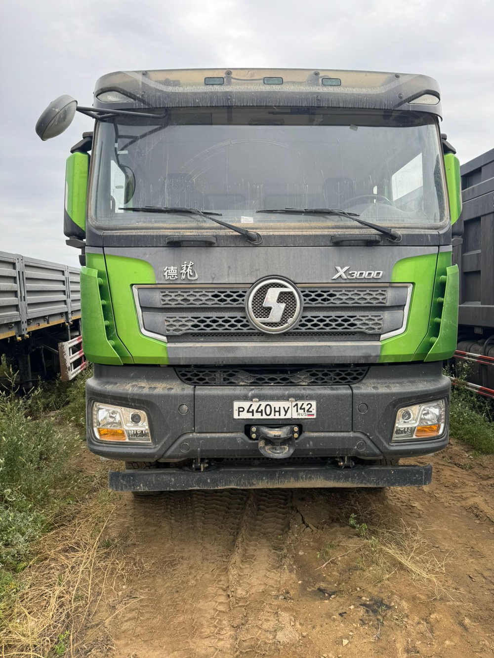 Shacman (Shaanxi) SX* 8x4 Самосвал SX3319XD426 (Дизельный, 12.5 л, 453 л.с. МТ)