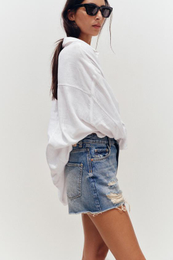 ZARА ШОРТЫ Z1975 СО СРЕДНЕЙ ПОСАДКОЙ И РВАНОЙ ОТДЕЛКОЙ, СИНИЙ