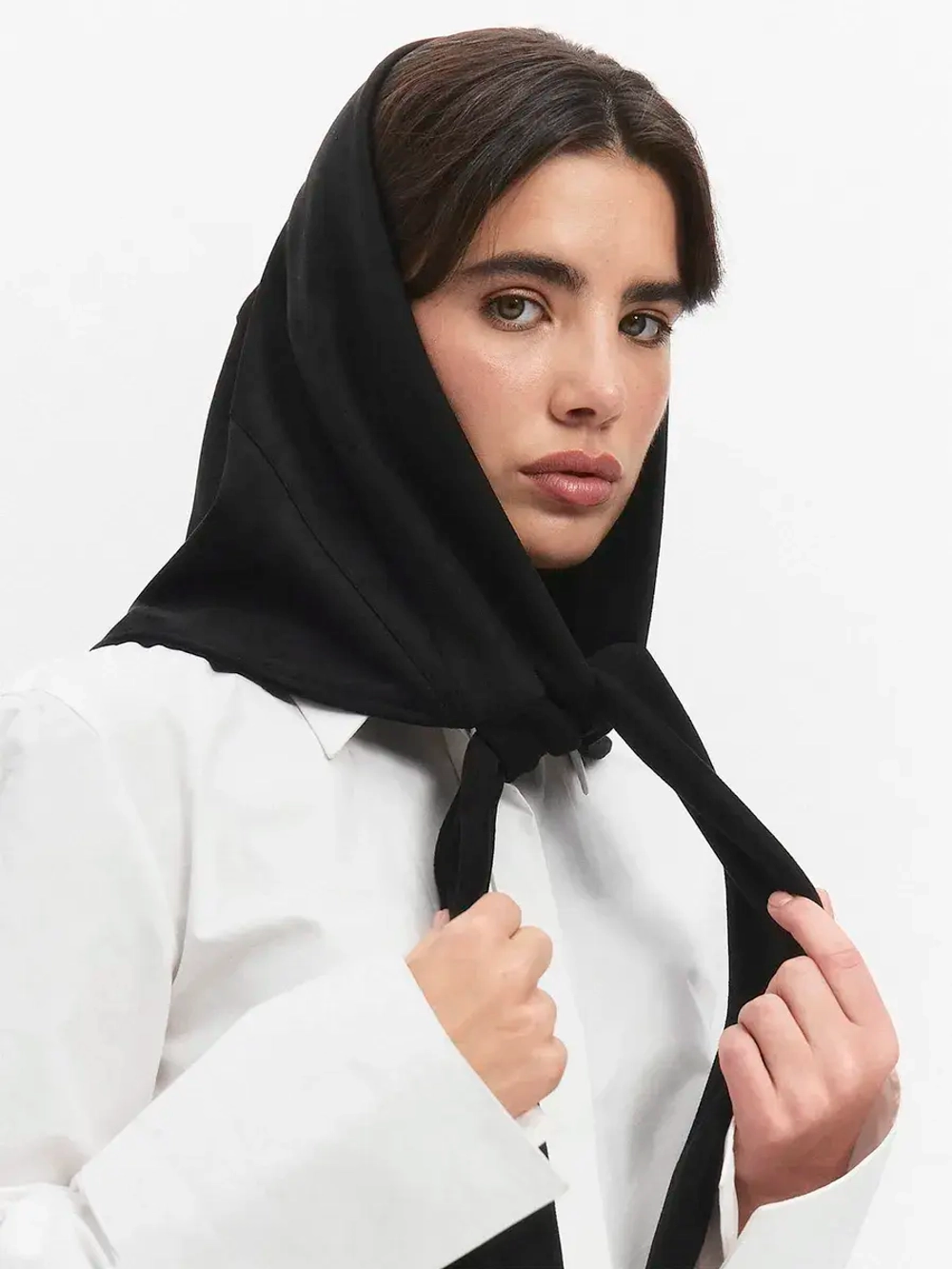 Косынка плотная замшевая