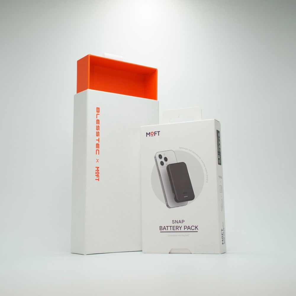 Внешний аккумулятор MagSafe MOFT Snap Battery Pack Белый в белой подарочной упаковке