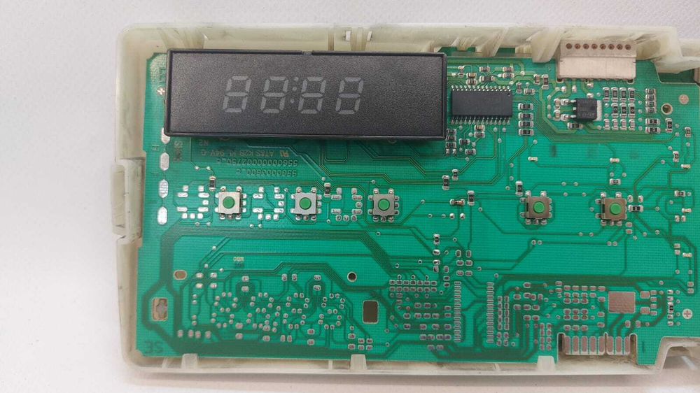 319 Электронный модуль с панелью индикации для стиральной машины Bosch 556006901 б/у