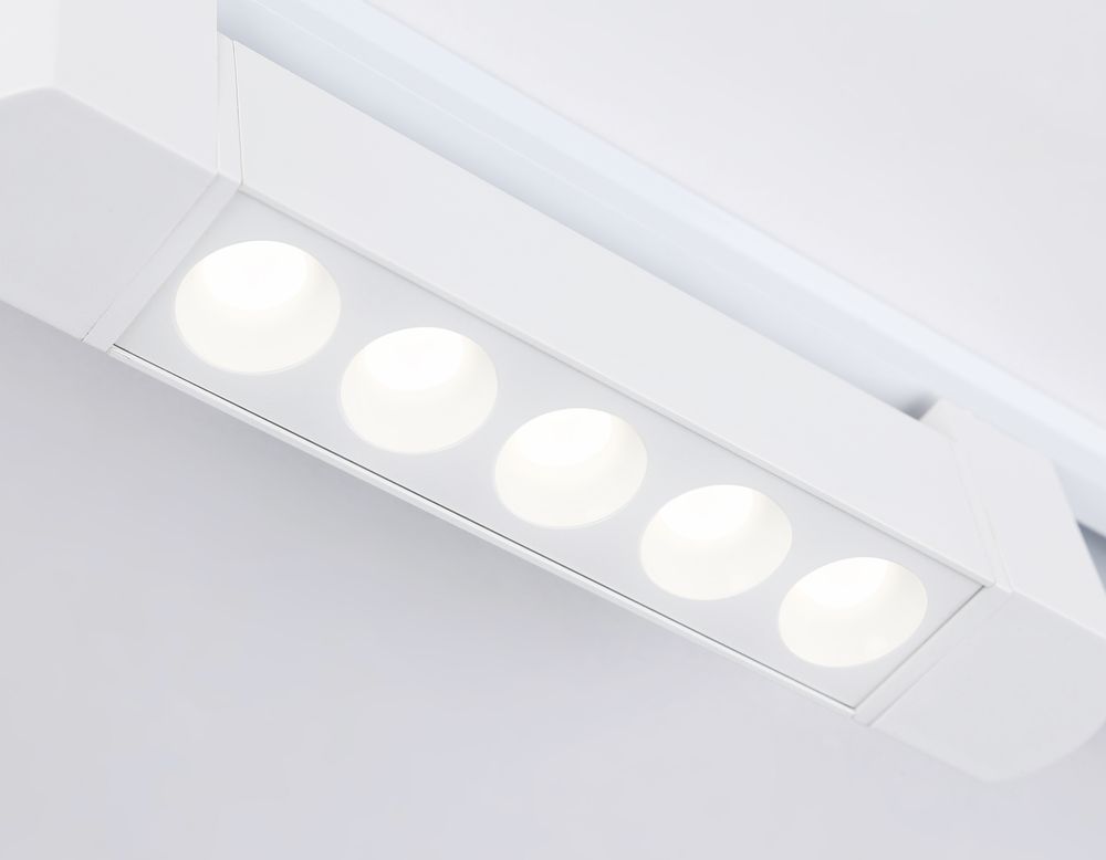 Ambrella Трековый однофазный светодиодный светильник Track System GL6700
