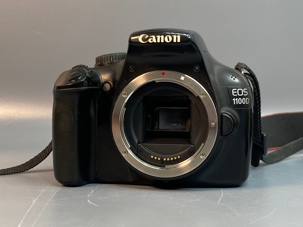 Canon 1100D Body 75.377 Кадров