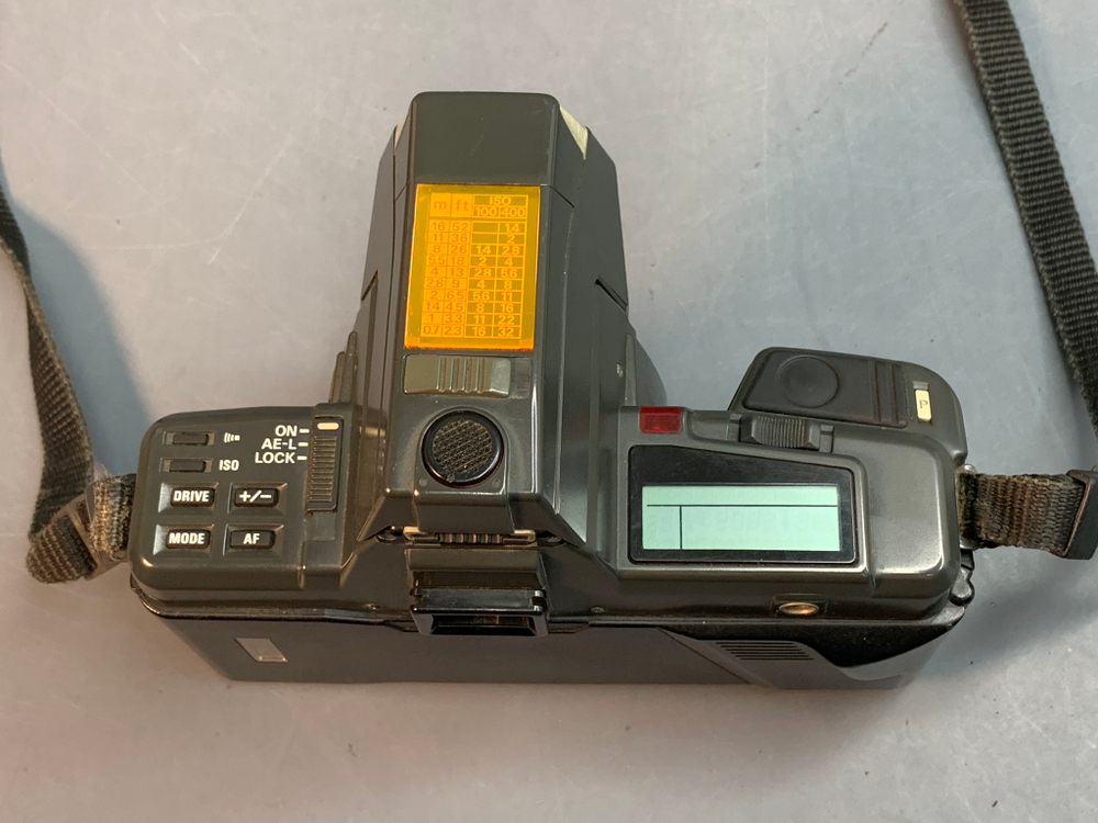 Yashica 230-AF