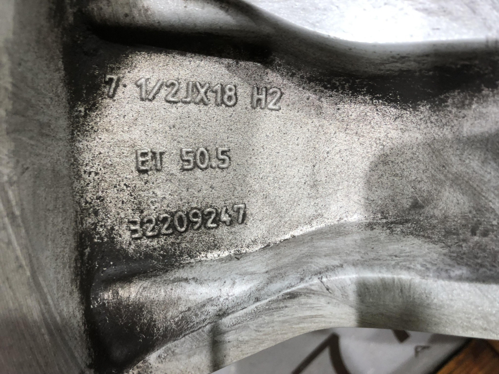 Диск литой R18 Volvo XC40 17-нв Б/У Оригинал 32209247